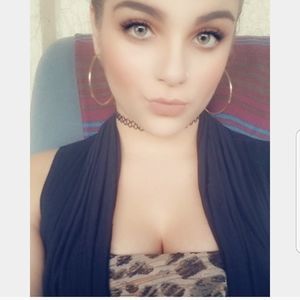 Meet your Posher, Noelle